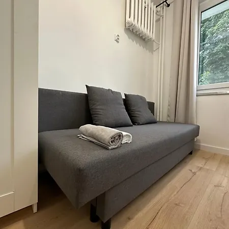 Konukevi Rooms4less Gdansk