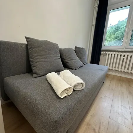 Konukevi Rooms4less Gdansk